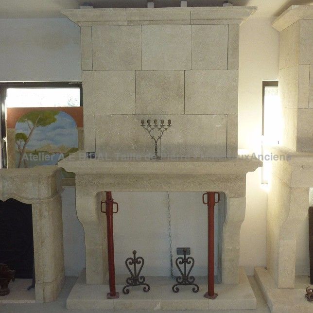 Provence style fireplace, a nice crafted work  by the Atelier Alain BIDAL (Provence)