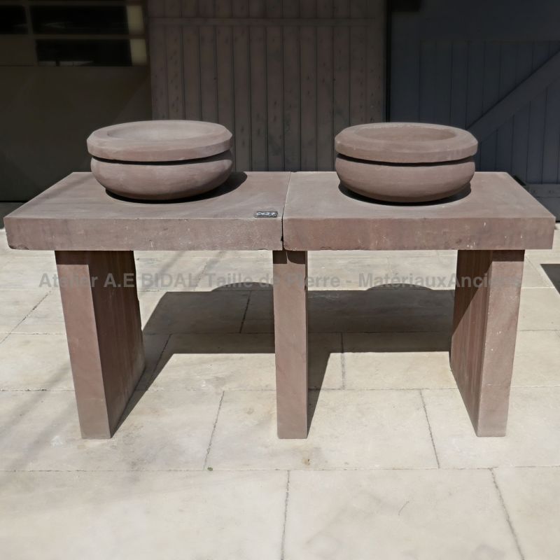 Double wash-basins in carved limestone for a great bathroom - Atelier Alain BIDAL ( Provence)