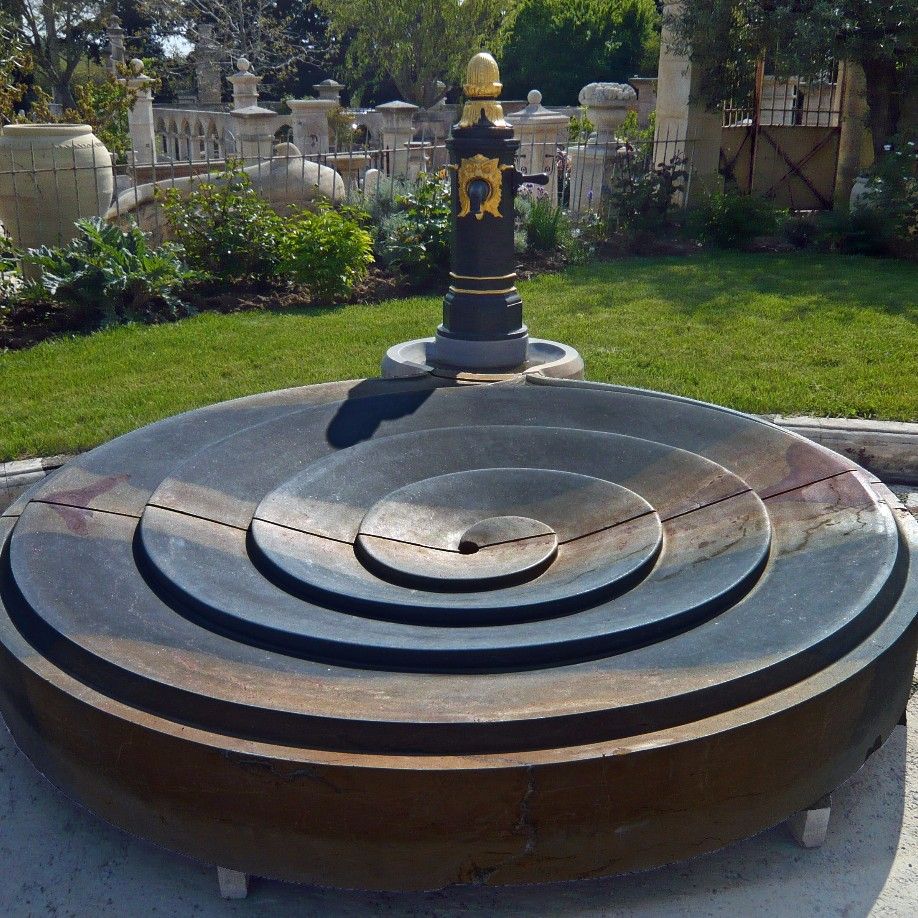 thumbnail image 2 of G Scale 1:22.5 Stone Fountain Diorama Kit – Unpainted Plastic, Made In Germany, 4262390470450 2 of 3