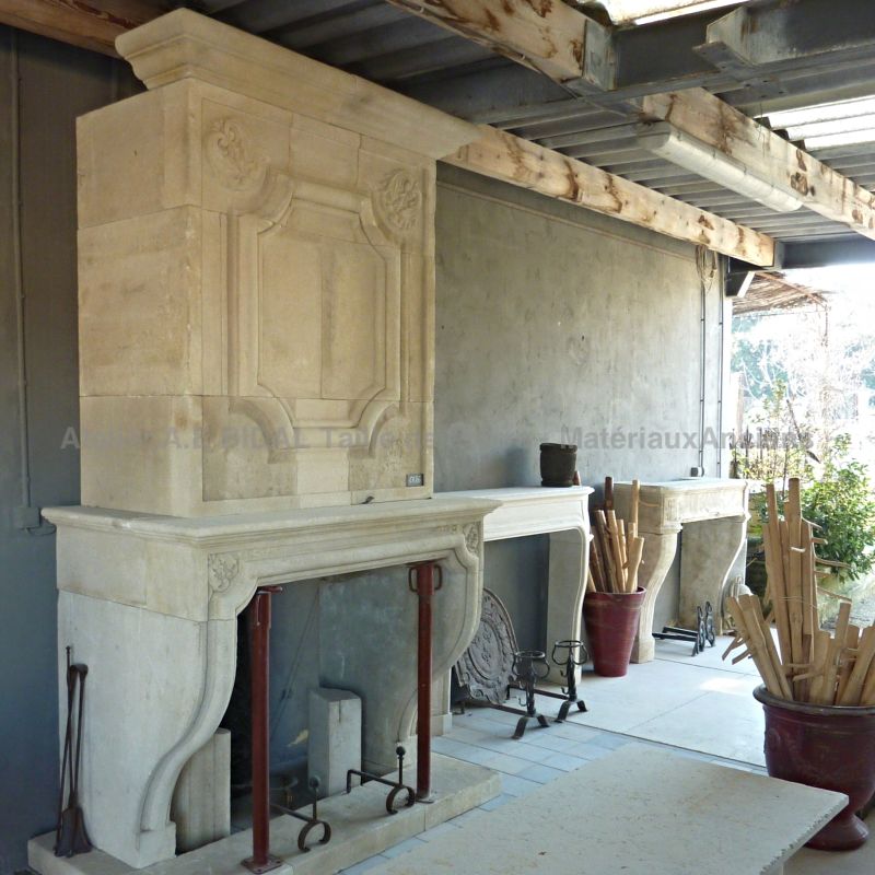 Exceptionnelle réalisation artisanale d'une cheminée à trumeau de style Louis XIV - Atelier Alain BIDAL (Provence)