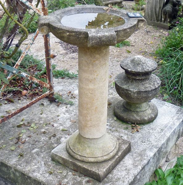 Bain d'oiseau en béton Bol d'oiseau en pierre Statue de bain d'oiseau  Mangeoire