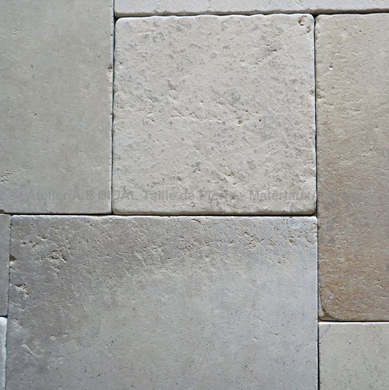 Dallage Massangis Beige clair Opus Romain vieilli pour extérieur ou intérieur par le tailleur de pierre Alain BIDAL