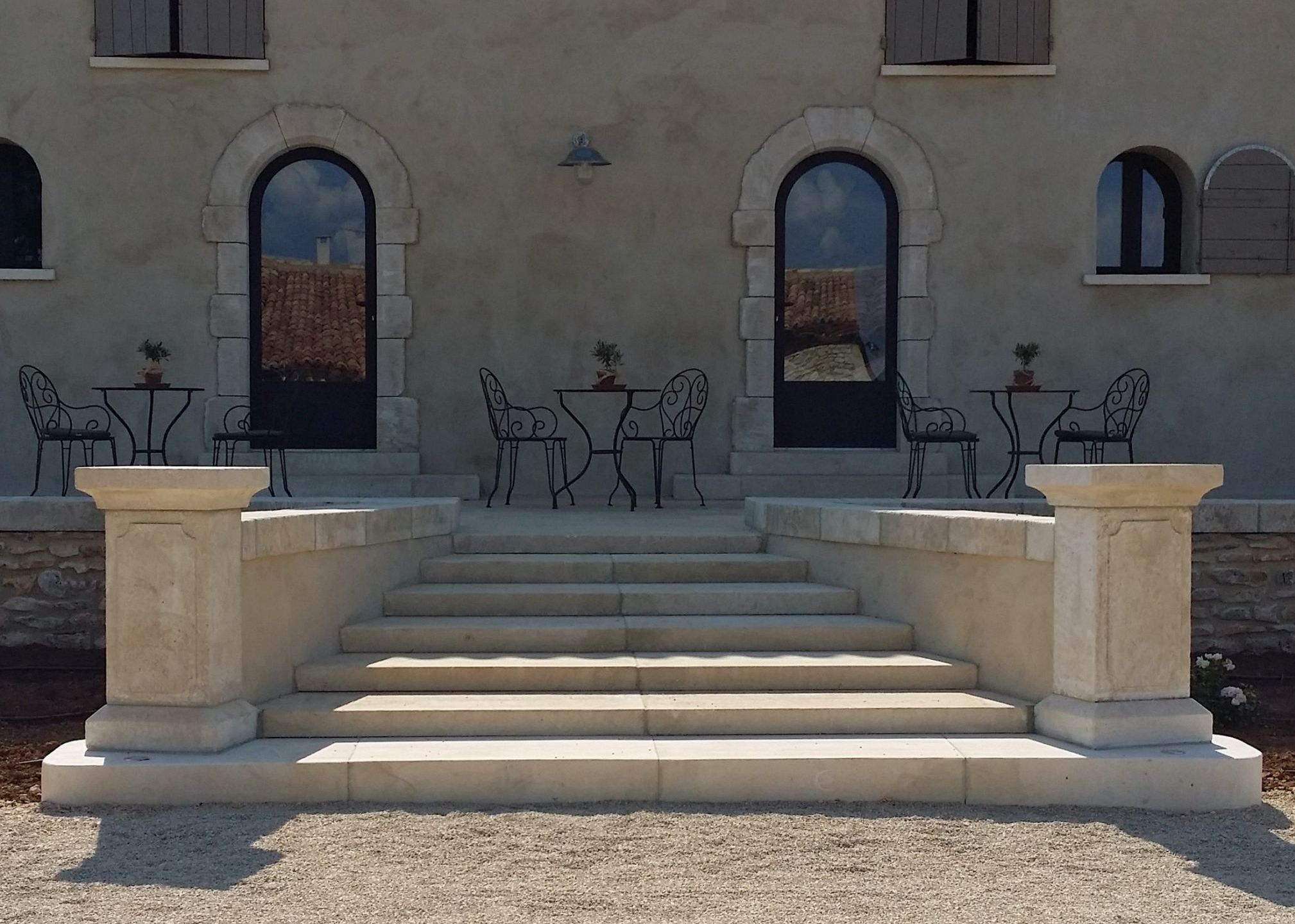Aménagements intérieur et extérieur en pierre de taille