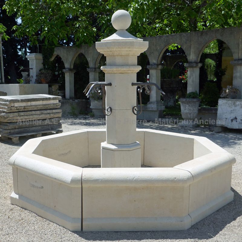 Large Provence fountain in stone | Central fountain crafted by the stone mason Alain BIDAL (Provence)