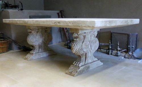 Table de 2,5 mètres de long en pierre naturelle : Mobilier en pierre durable et écologique !