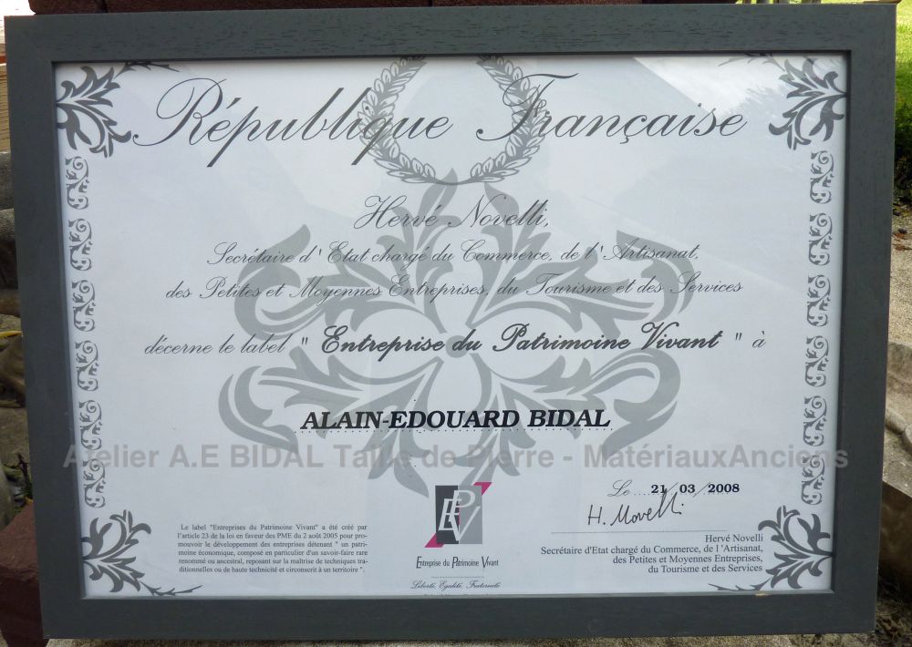 Ateliers Alain Bidal, Taille de pierre et matériaux anciens en provence.