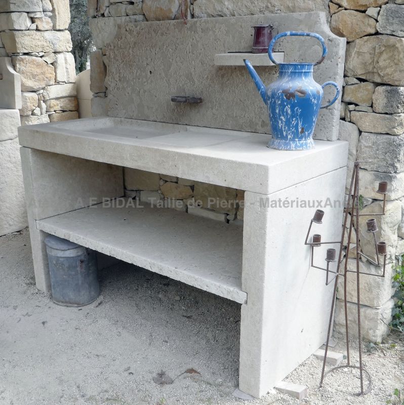 Atelier Alain BIDAL : fabrication artisanale et sur mesure d'évier de cuisine en pierre de taille