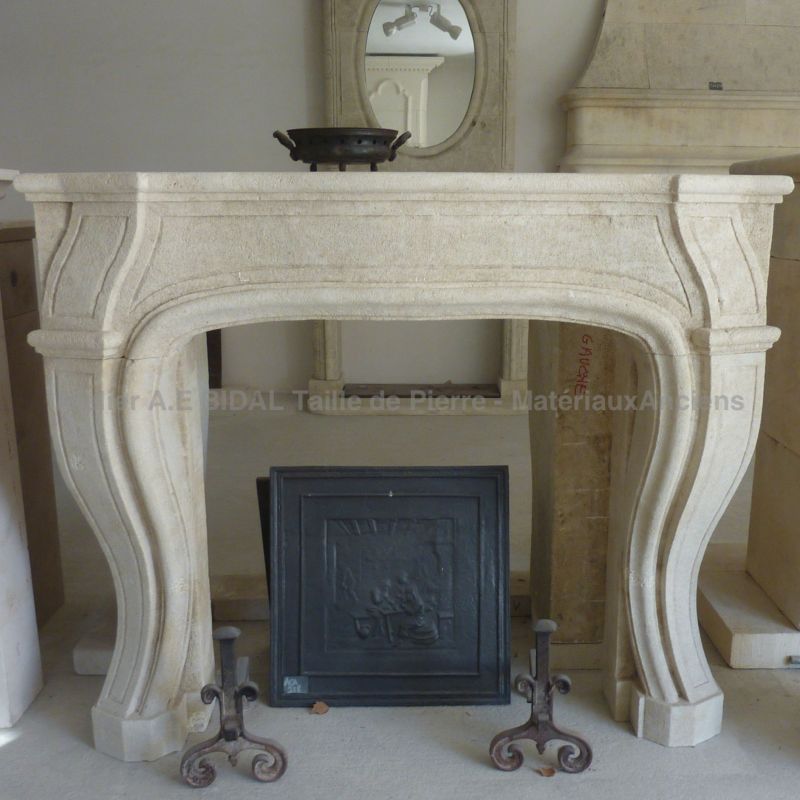 Louis XV style mantel in stone - A unique crafted mantelpiece by the Atelier Alain BIDAL (Provence)