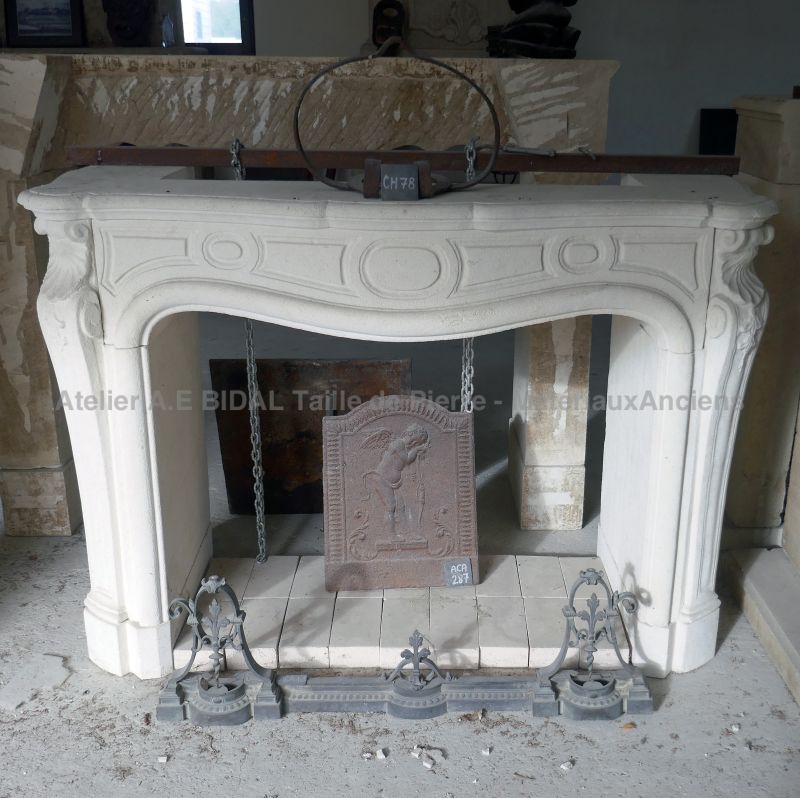 Beautiful mantel hand-carved in Estaillades stone - creation by Atelier Alain Bidal