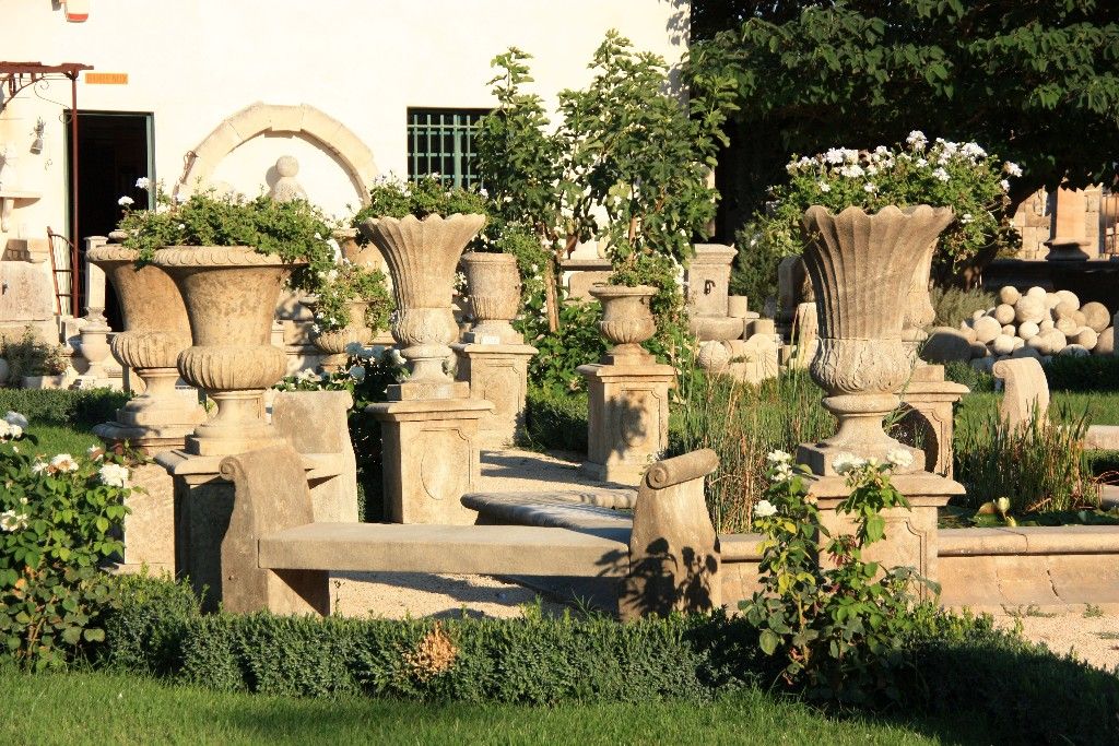 Décoration de maison en pierre - Mobilier de jardin en pierre - Bidal