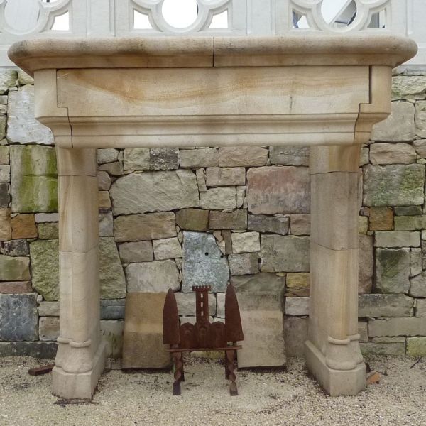 Gothic mantelpiece in carved Massangis stone, a fireplace in stone by Alain Bidal (Provence)