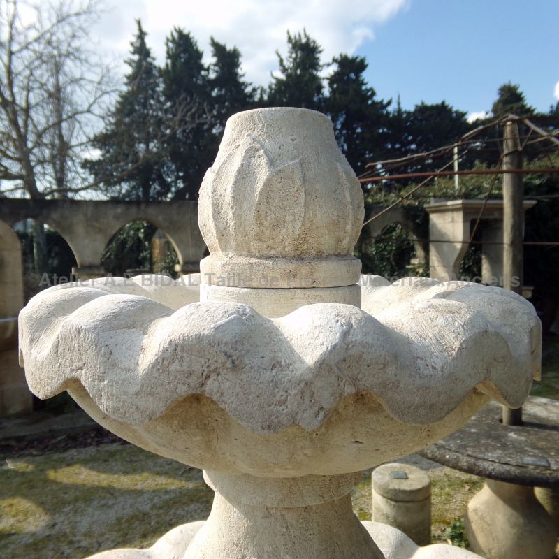 Tiered elegance in limestone : 3 tier central fontain in Avy stone by the Atelier Alain BIDAL (Provence)