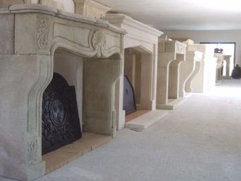 Antique-style fireplaces in stone