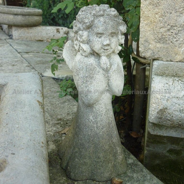Statue de jardin en pierre