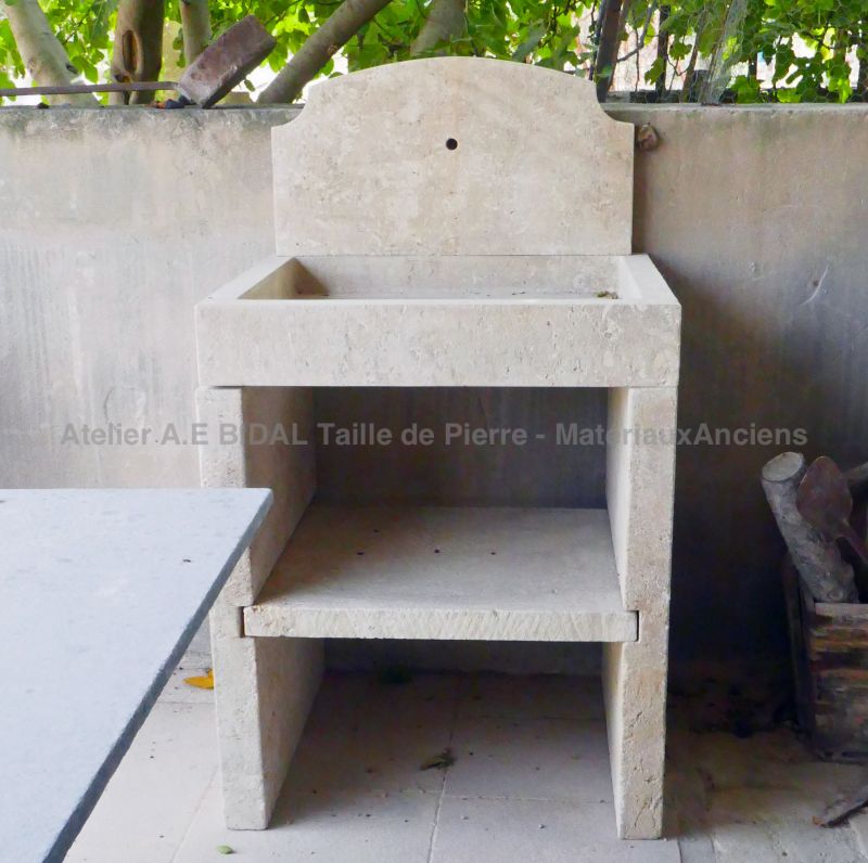 Évier en pierre naturelle pour cuisine ou salle de bain : Atelier Alain BIDAL, Provence