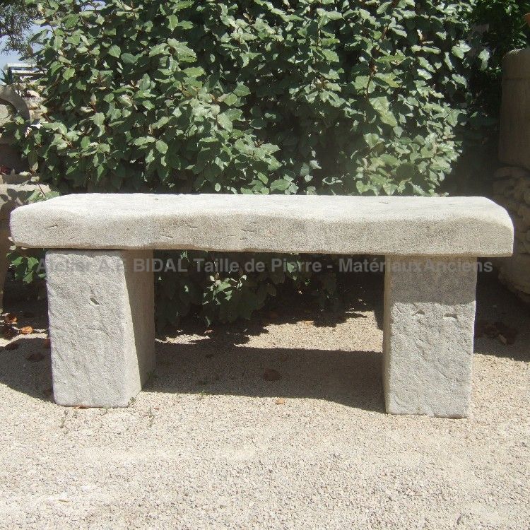 Bench in natural stone of Provence to discover at the Atelier Alain Bidal.