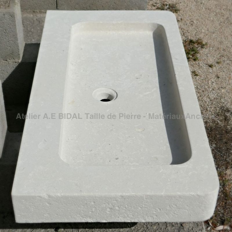 Cheap natural stone kitchen sink on sale at Atelier BIDAL.