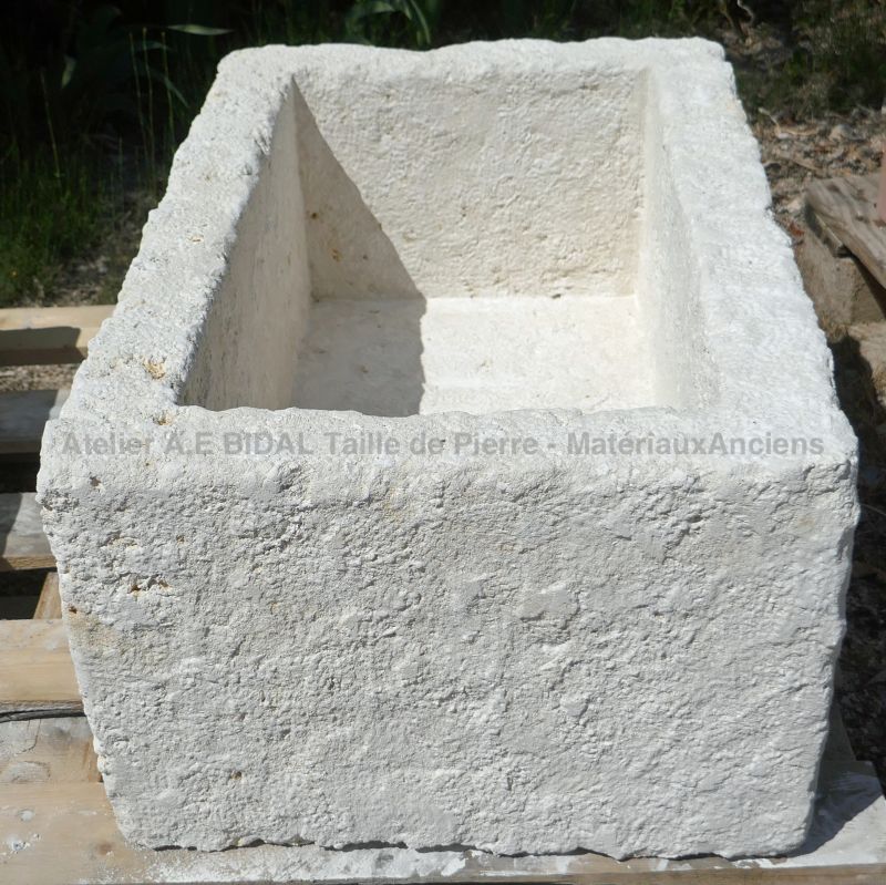 Stone sink - Kitchen furniture hand-carved in stone by Alain BIDAL
