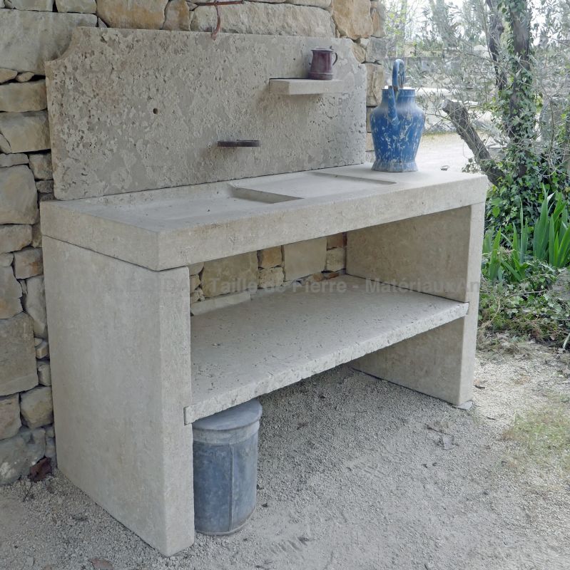 Évier en pierre naturelle pour cuisine extérieure ou pour cuisine d'intérieur - Atelier Alain BIDAL (Provence)