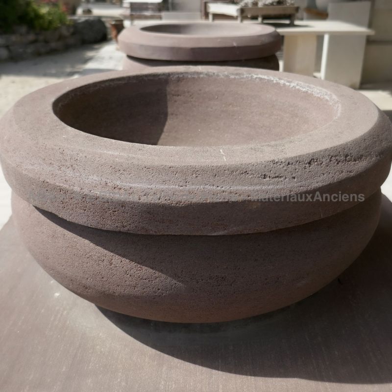 Bathroom furniture in carved limestone with 2 wash-basins - Atelier Alain BIDAL ( Provence)