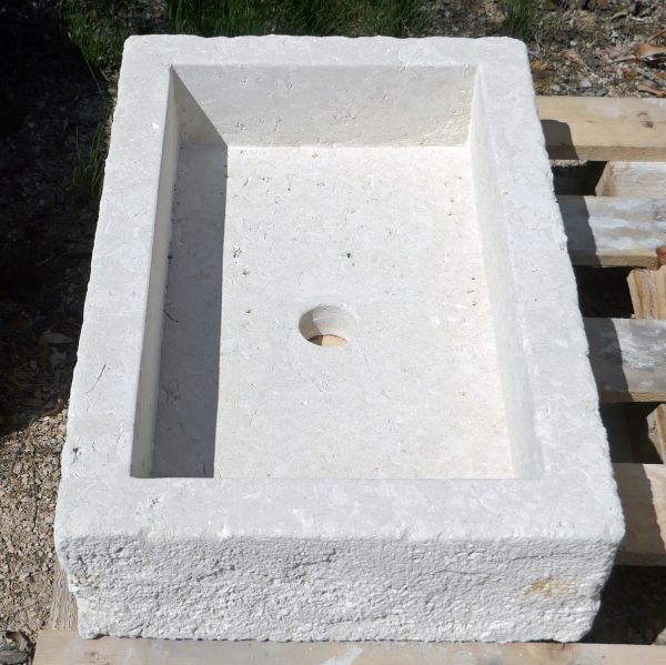 Small stone sink as kitchen furniture or bathroom sink by Atelier Alain BIDAL, Provence