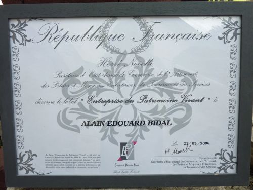 Ateliers Alain Bidal, Taille de pierre et matériaux anciens en provence.